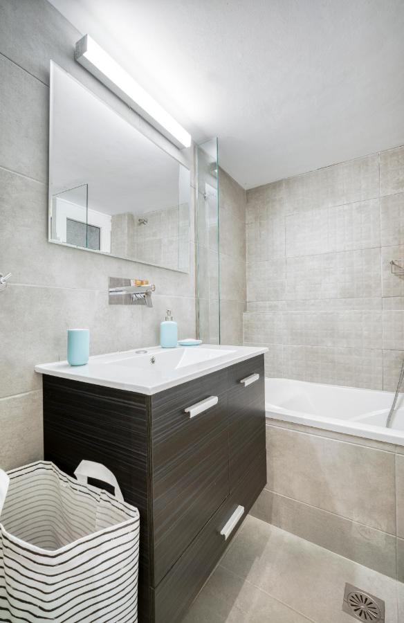 Delightful Stylish Two Bedroom Condo In Hip Area Of Central Ateny Zewnętrze zdjęcie