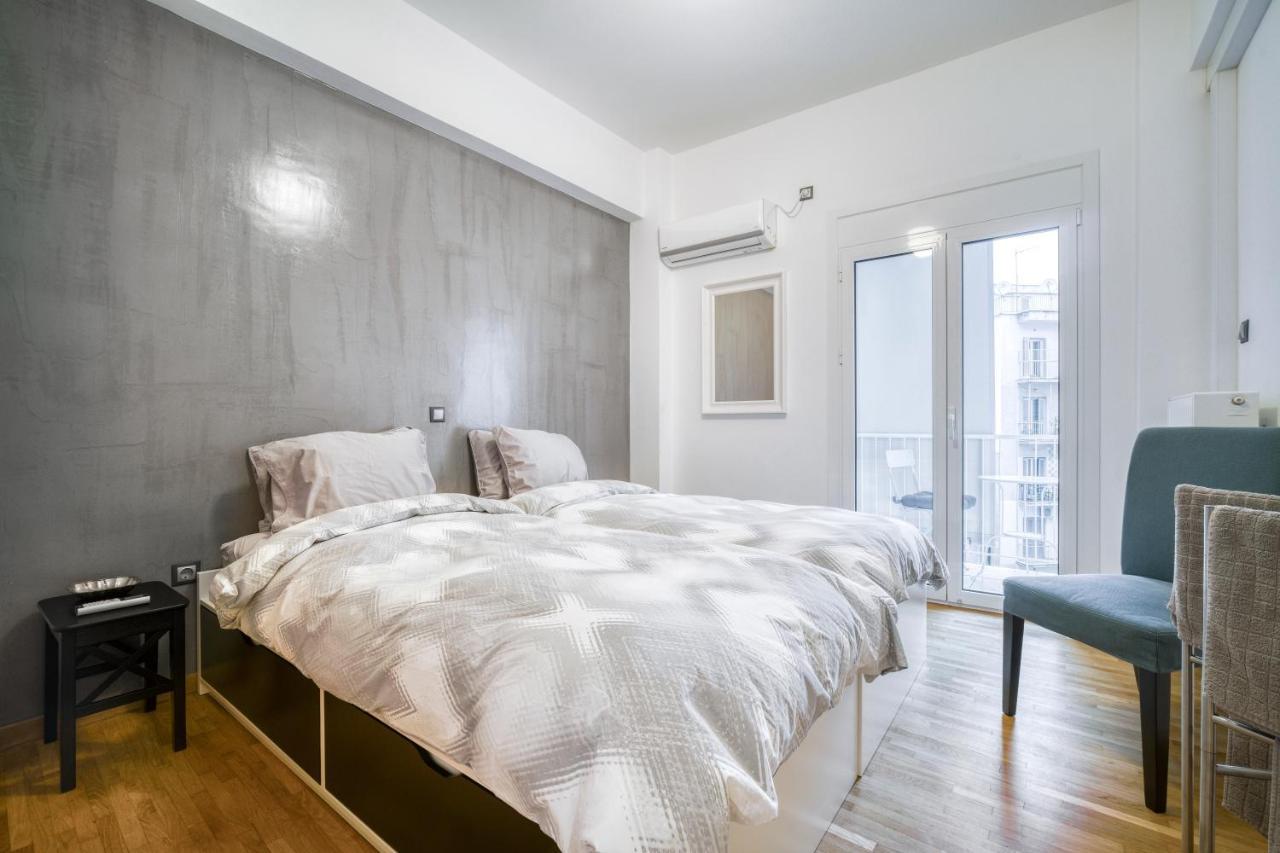Delightful Stylish Two Bedroom Condo In Hip Area Of Central Ateny Zewnętrze zdjęcie