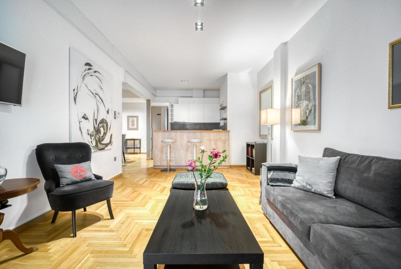 Delightful Stylish Two Bedroom Condo In Hip Area Of Central Ateny Zewnętrze zdjęcie