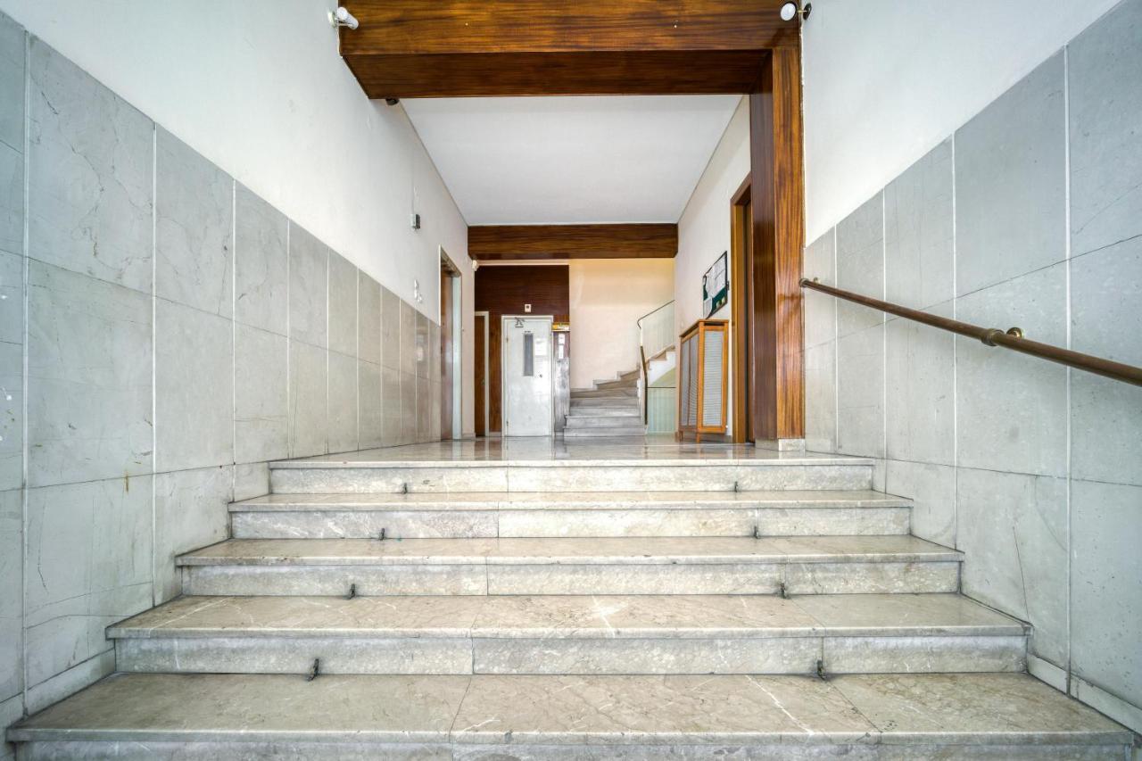 Delightful Stylish Two Bedroom Condo In Hip Area Of Central Ateny Zewnętrze zdjęcie