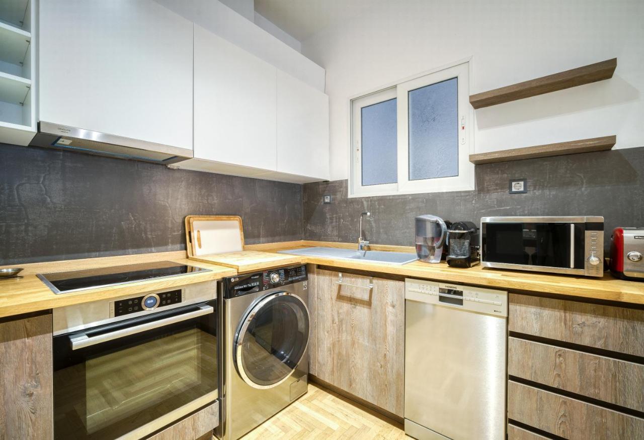 Delightful Stylish Two Bedroom Condo In Hip Area Of Central Ateny Zewnętrze zdjęcie